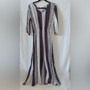 BORBOLETA V-Neck 3/4 Sleeve Cinched Waist Slit Maxi Dress